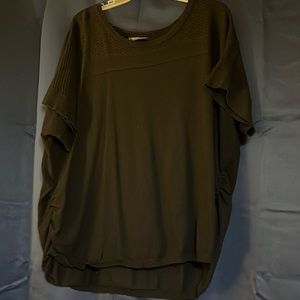 Black lightweight shirt sleeve sweater